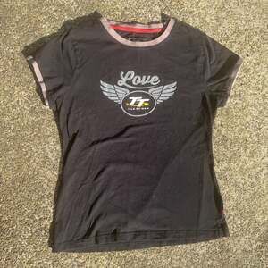 Isle of Man TT Official Licensed Love Road Race Wing Graphic Ringer T-Shirt